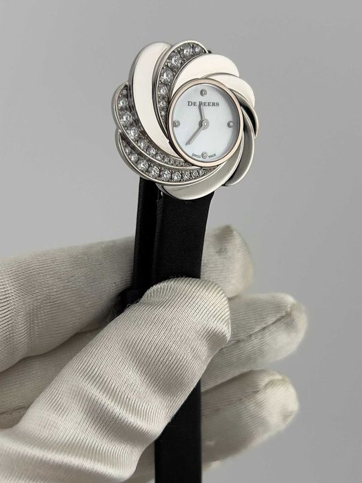 Женские часы De Beers Aria