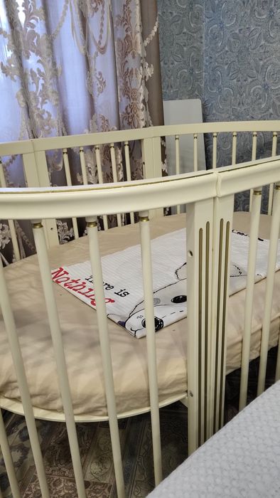 Продам детскую кровать.