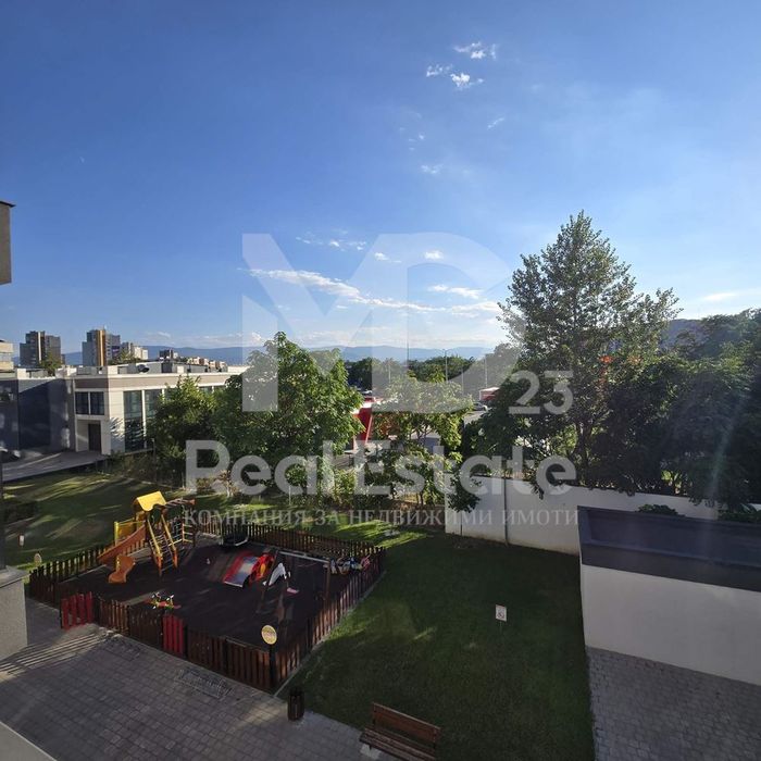 Продава се Тристаен апартамент в Пловдив, Тракия - 109 кв.м за 1926 €/кв.м - Снимка #10