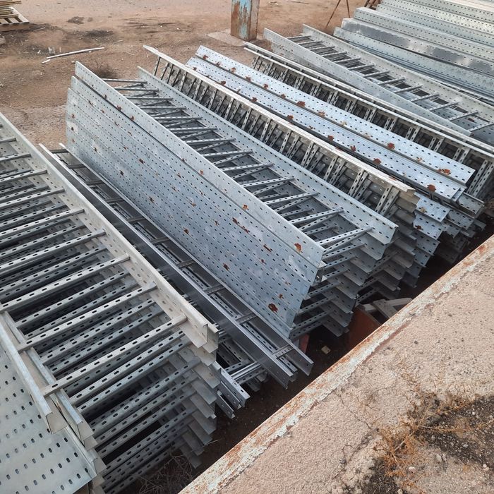 Продам Лотки перфорированные