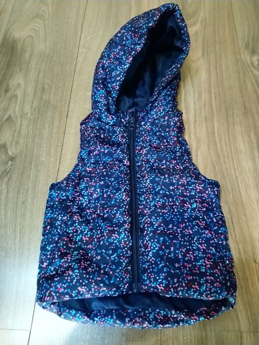 Детски елек за момиче