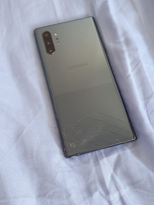 Vând Samsung Galaxy Note 10 Plus 256GB / 12GB RAM Fisurat~