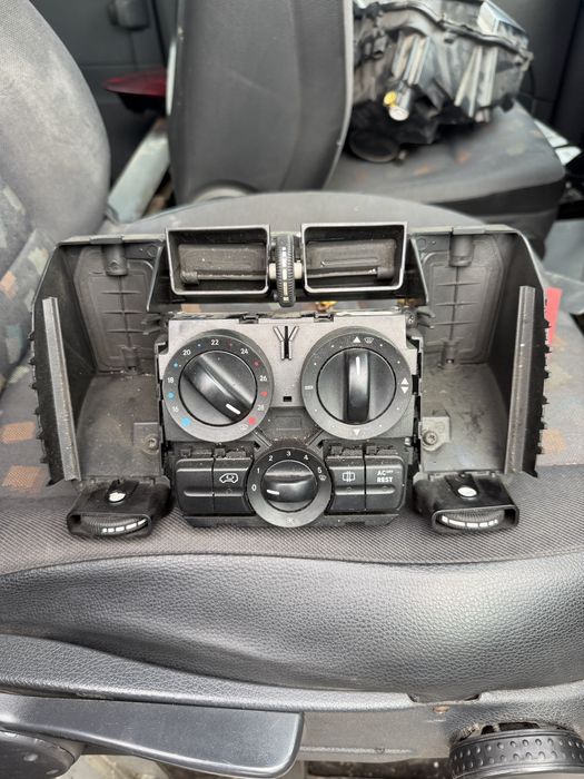 Оригинално управление за парно Mercedes Vito/Viano W639