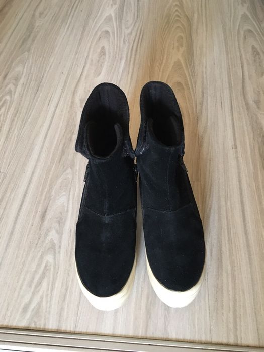 Baldinini/Converse/Jeffrey Campbell