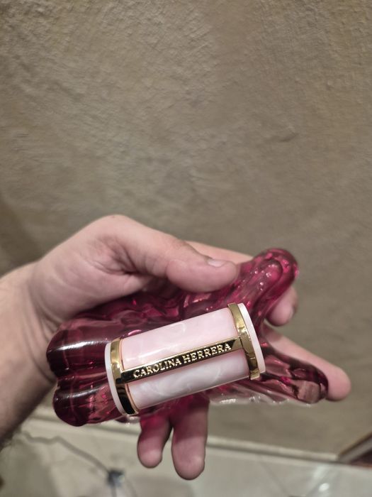 Carolina herrera la bomba