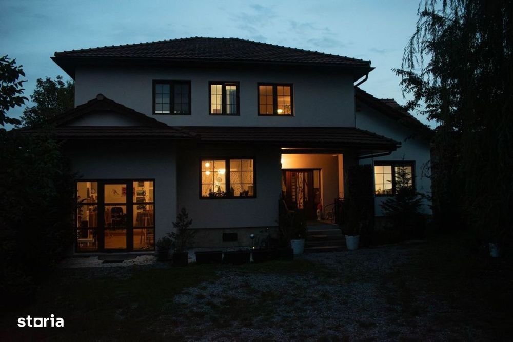 Casa de 550 mp cu teren de 2000 mp, Buna Ziua