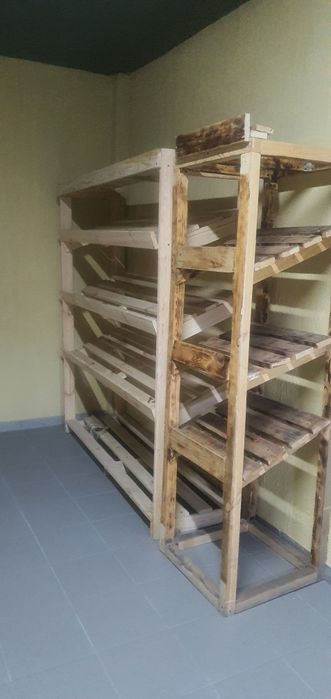 Срочно продам овощной стеллажи