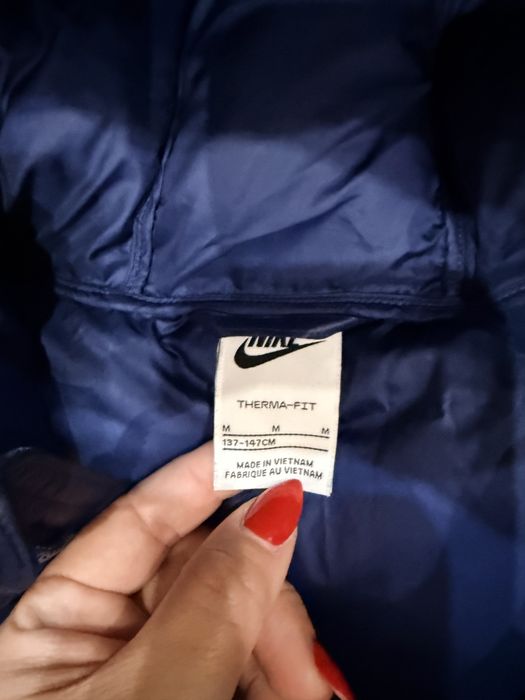 Детско юношеско яке  Nike