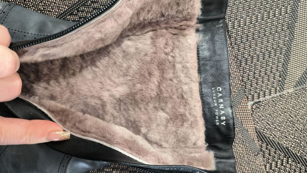 Сапоги женские кожаные.