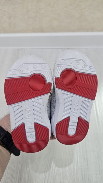 Детские кроссовки Vicco