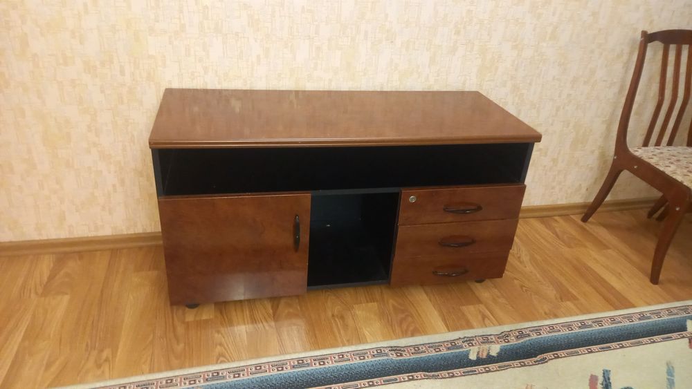 Продам спальный гарнитур