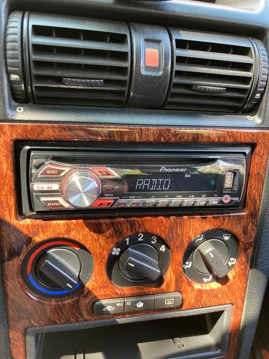 PIONEER DEH-1500UBA mp3 aux usb