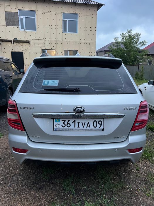 Продам машину марки Lifan х60