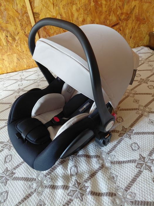 Бебешка количка Chipolino Infinity