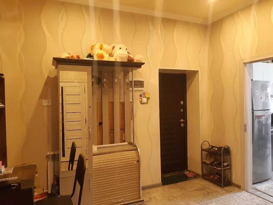 Novostroyka 2 xonali kv ijaraga beriladi. 300