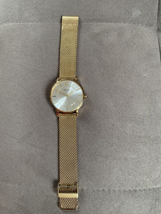 мъжки часовник 99 лева почти нов