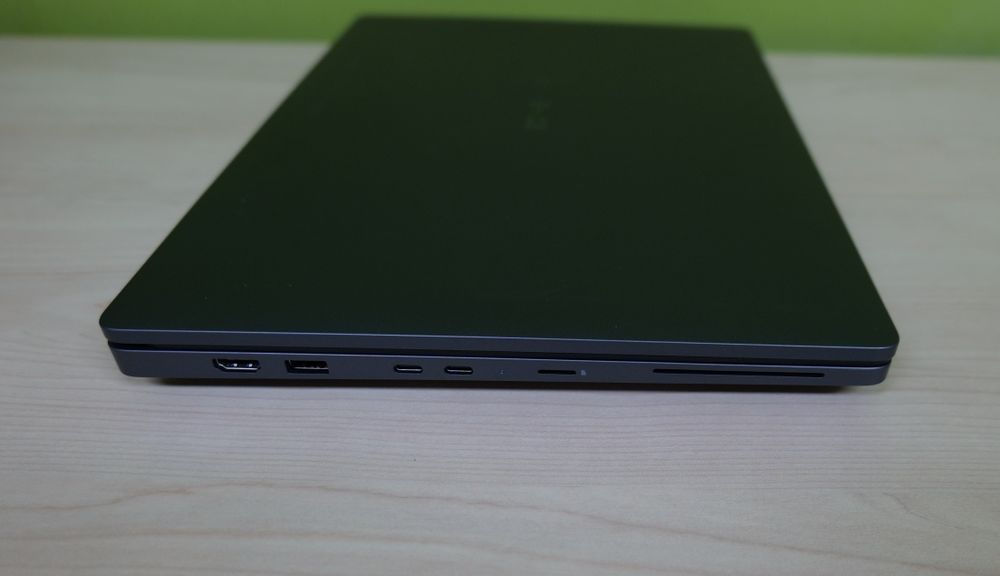 Dell  pro MAX 16 MC16250 Ultra 7 265H RTX BLACKWELL 500 6 GB GDDR7