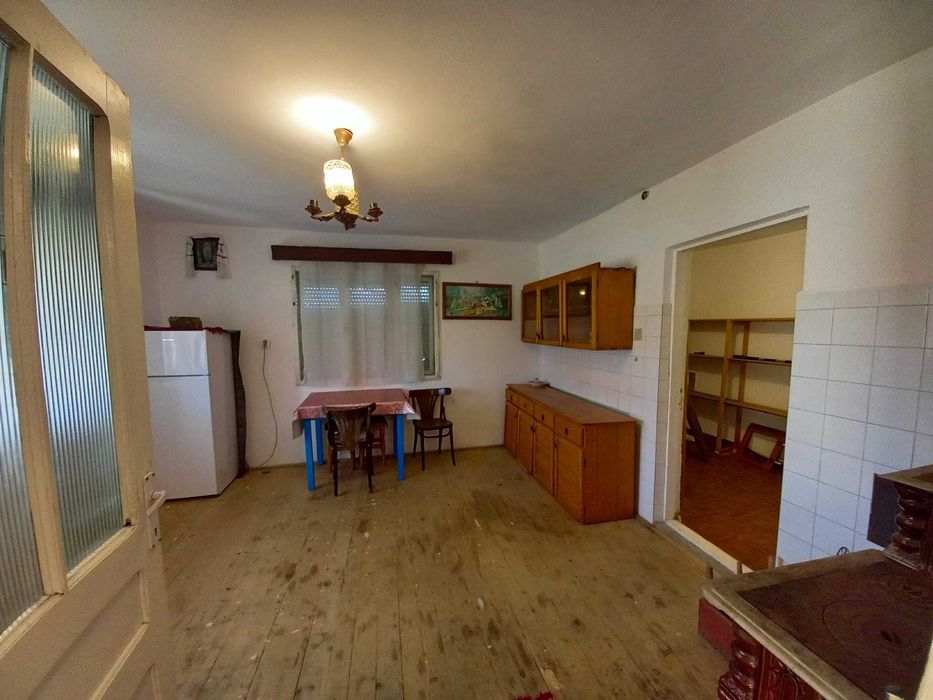 Casă de închiriat. Casă la țară. Ciucea. Cluj. Utilată.