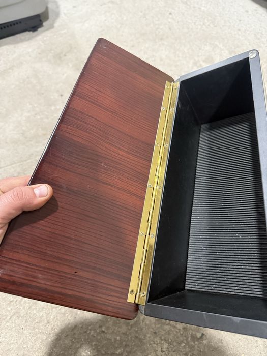 Оригинальный BOX на Mersedes w124 w202