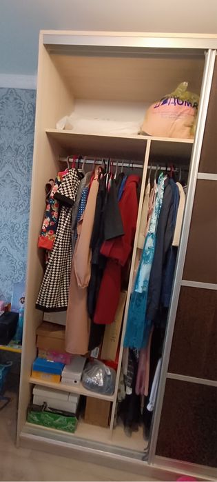 Спальный гарнирур (шкаф)