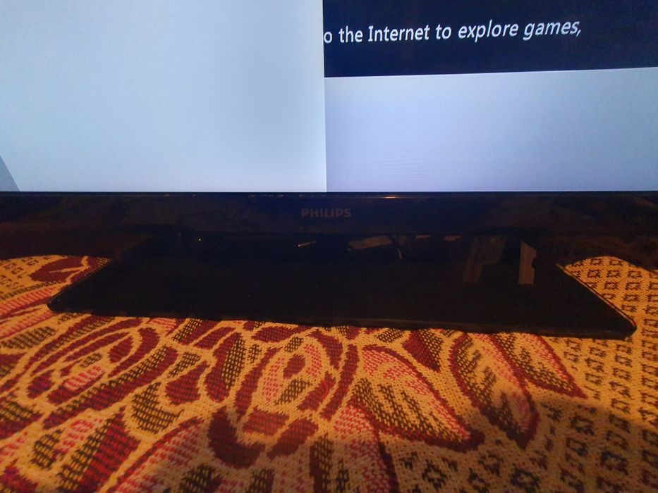 Tv philips 32 inch PFL3517H probleme display nu este spart