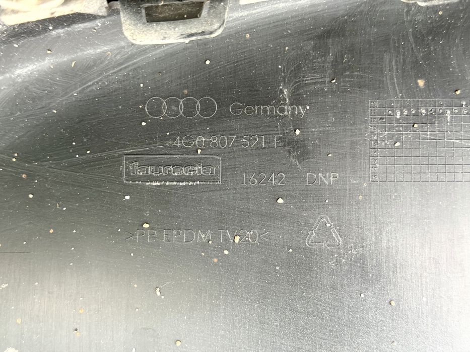 Задна броня AUDI A6 C7 4G S Line Седан 4G0807521F 4G5807511N