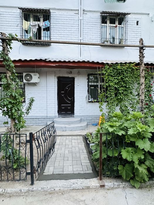 Продается 3х ком квартира 75 кв воднике первом этаже