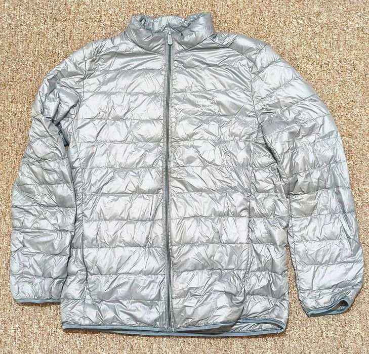 Jachetă ușoară argintie, tip puffer, de la Lee Cooper Originals.