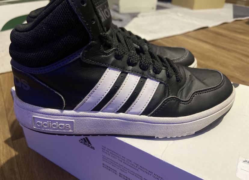 Крассовки Adidas 36 (4)