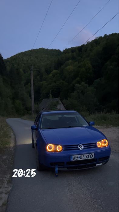 Vând Wolkswagen Golf 4
