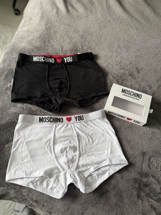 Moschino Love you set 2 boxeri alb si negru marimea S noi originali