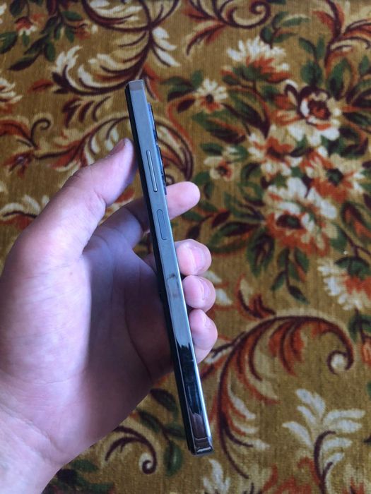 Продам телефон новый