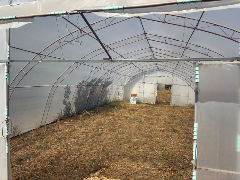 Продавам оранжерии