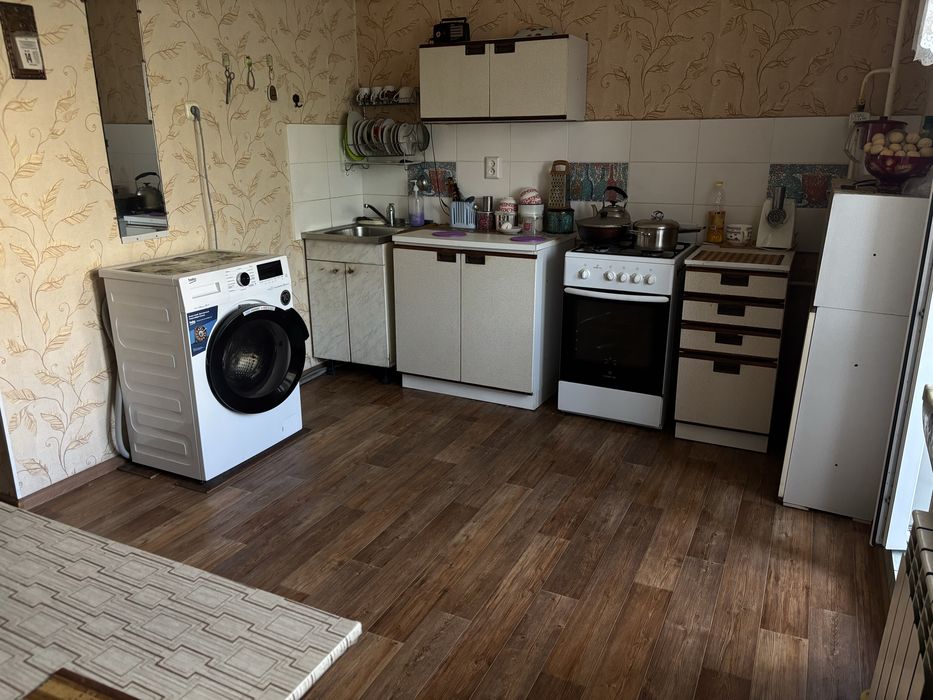 Продается 1 комн квартира в районе КЖБИ