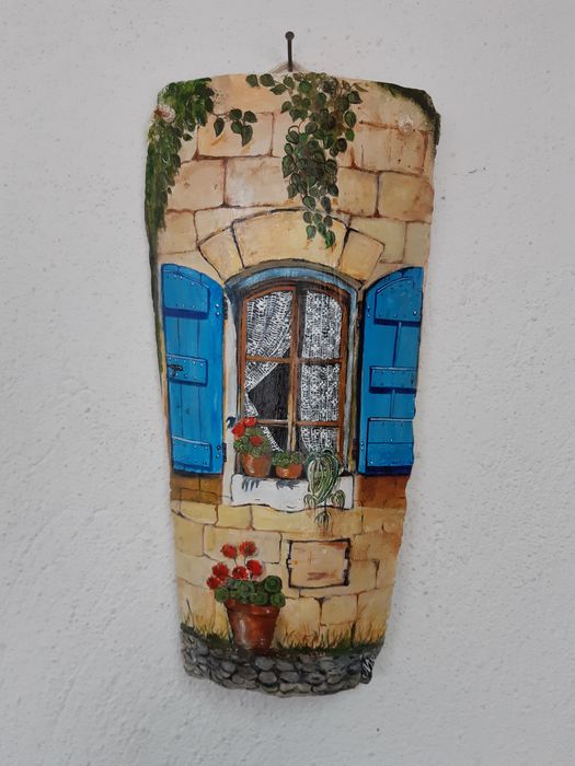 Продавам акрил върху керемида