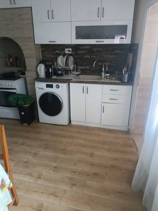 Дава се под наем Къща в Разград, Център - 130 кв.м за 459 € - Снимка #2