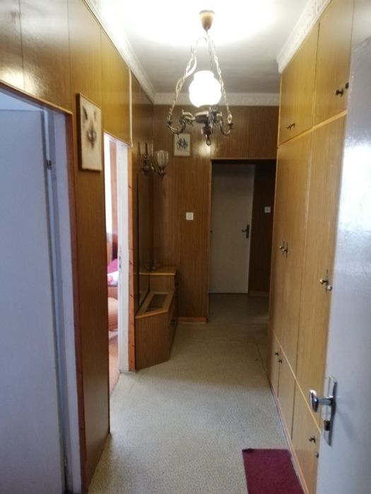 Дава се под наем Двустаен апартамент в Шумен, Център - 80 кв.м за 229.5 € - Снимка #6