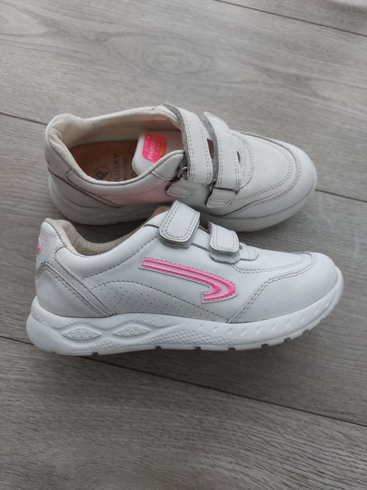 Pantofi sport din piele mărime 32 ,Pablosky