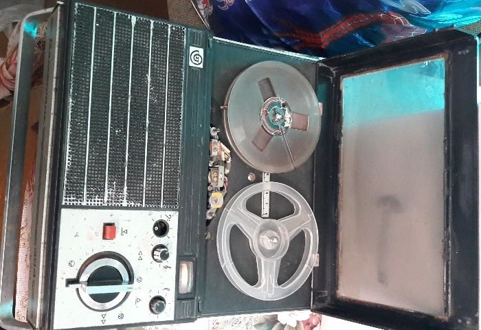 Бобинный магнитофон "Романтик-304"