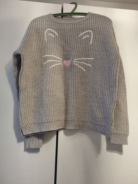 Дамски сив пуловер