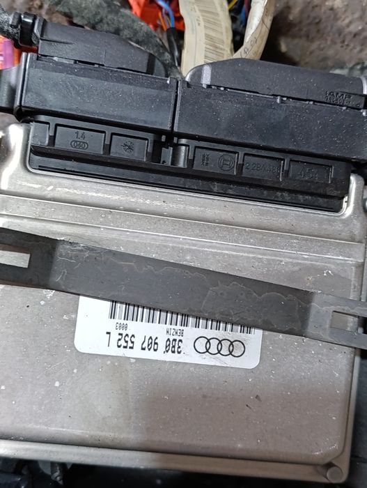 Коса двигателя на Ауди А6С5 2.4л 30клап,ARJ