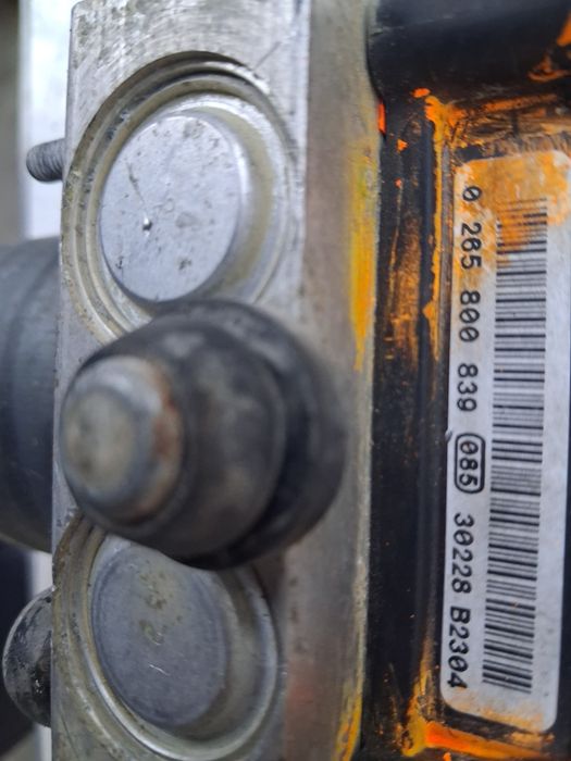 ABS блок Traffic/Vivaro 2.0Dci 2008г.