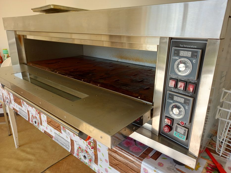 Срочно.Продаётся кондитерская печка