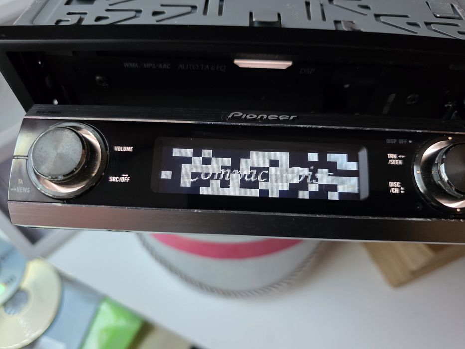 Продавам  Pioneer DEH-P88RS