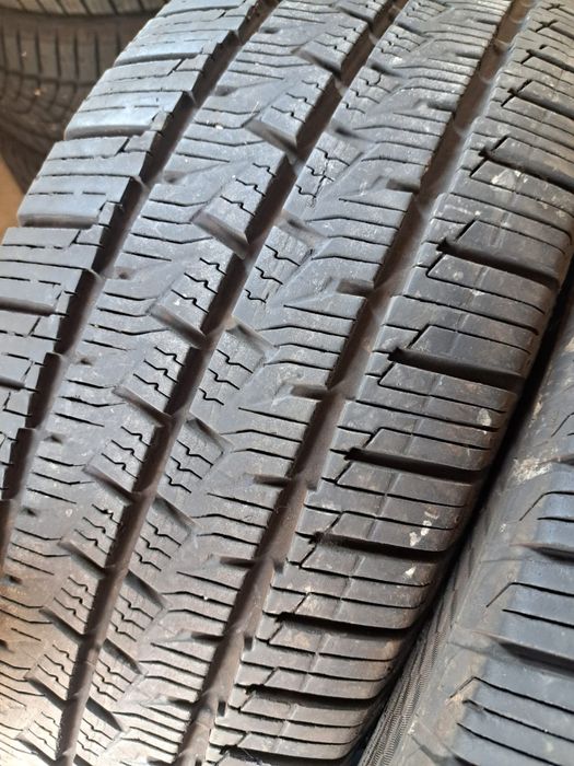 2 anvelope Allseasons 235 65 r16 C Continental