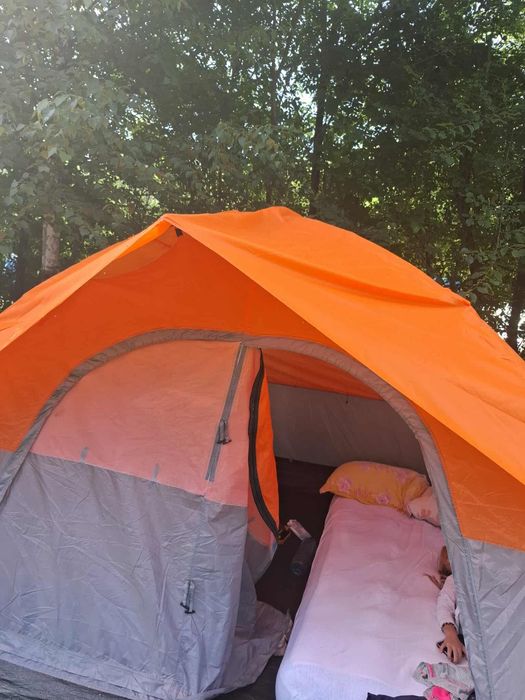 Vând cort de 6 persoane