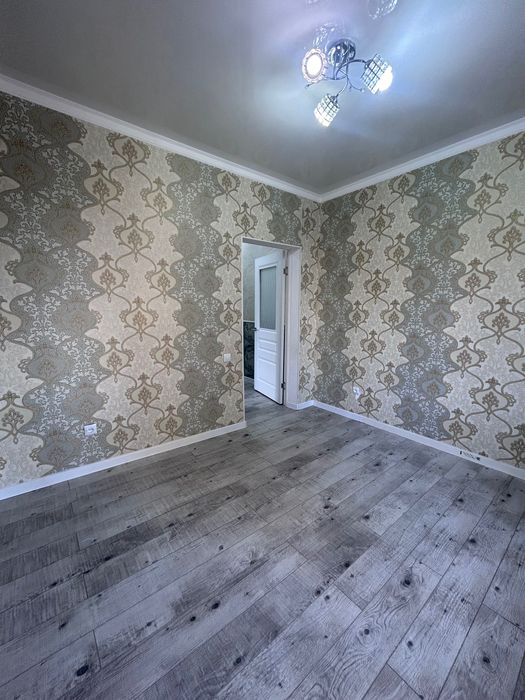 Продам Трехкомнатную квартиру