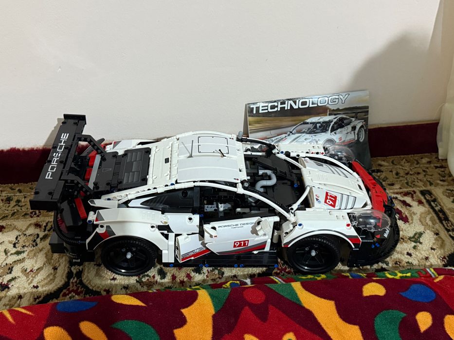 LEGO Technic Porsche 911 — коллекционная модель