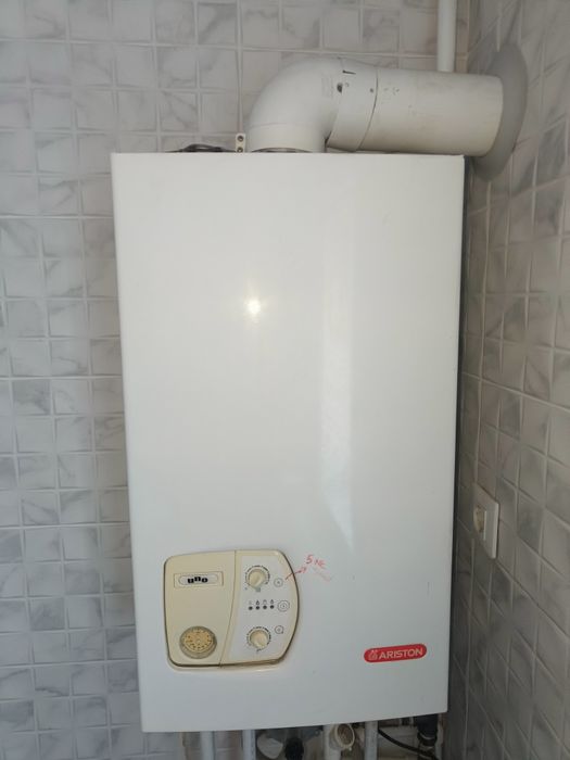 Centrala termica ariston uno