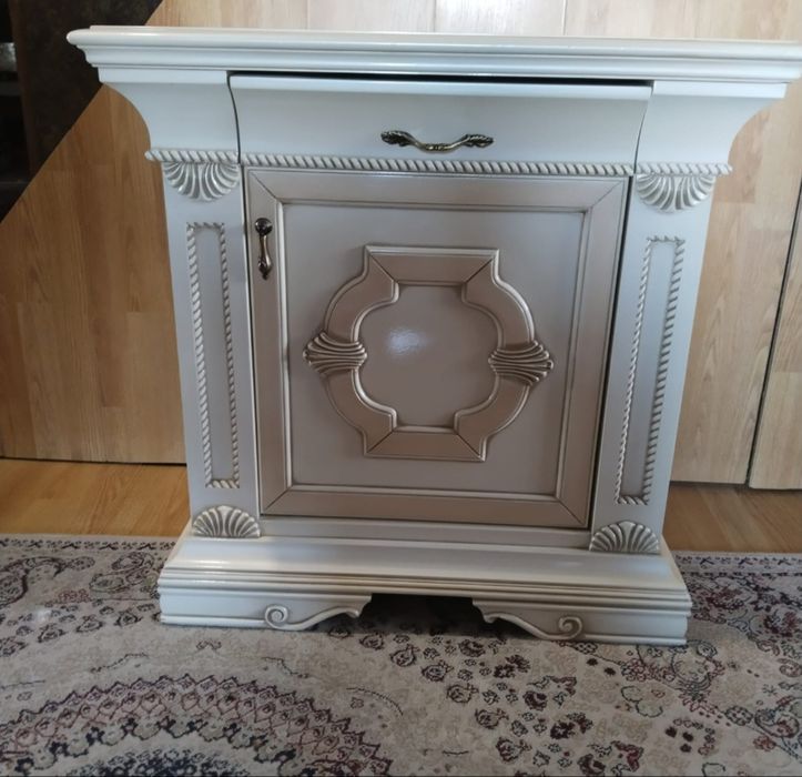 Продам две тумбы!